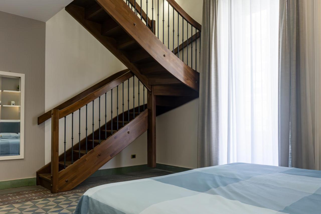 Mi Tu Apartments Catania Bagian luar foto